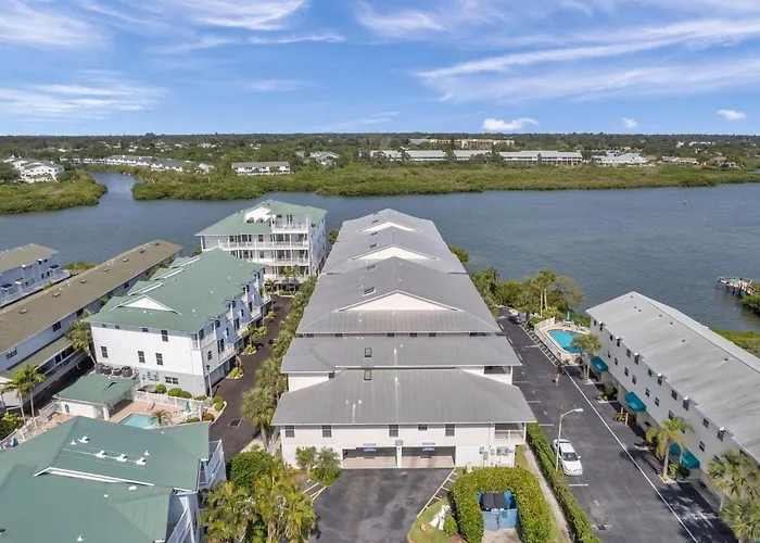 Captains Cove Unit 101 *